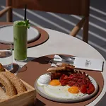Ξενοδοχείο Vione Paros 5*