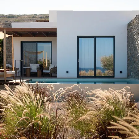 Vione Paros Hotel