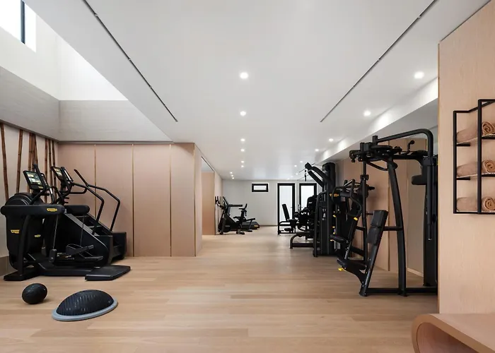 Vione Paros Αμπελάς